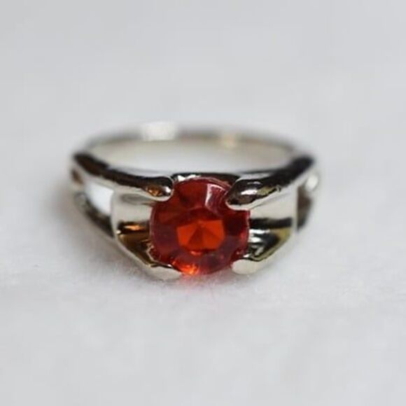 Cherry Red  Crystal Stone Silver Tone Art Deco Band Size 8 Statement Party Ring - Picture 2 of 3